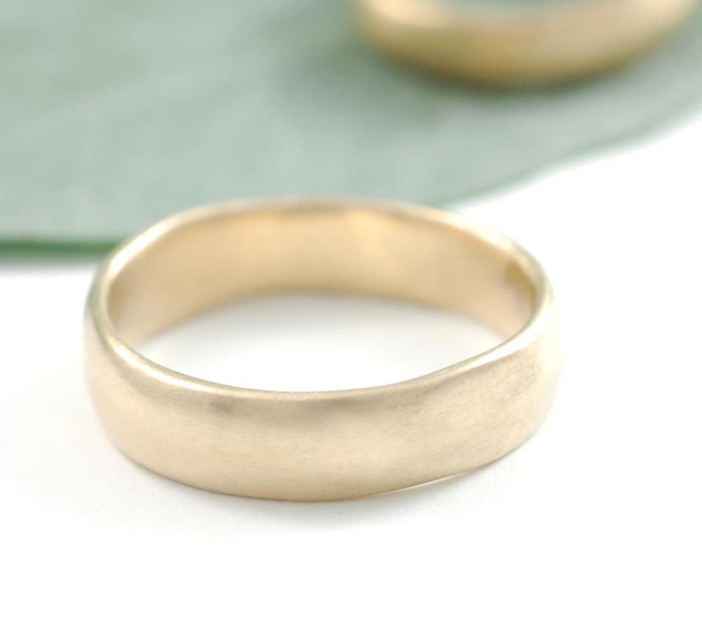 Subtlety - 5mm 14k yellow gold simple band