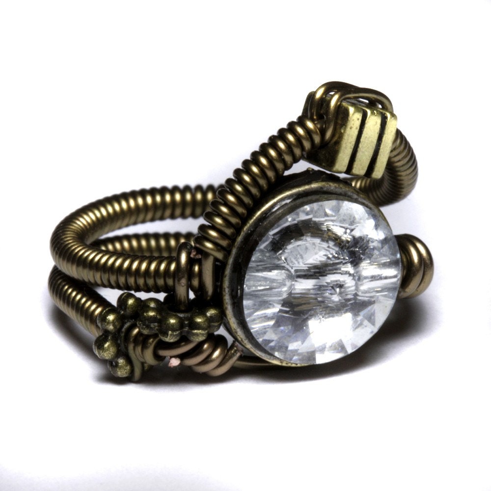 Steampunk Jewelry : Ring with Swarovski Crystal