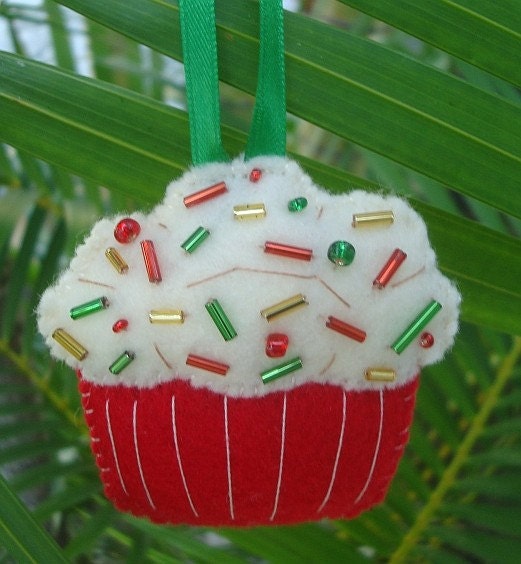Christmas Cheer Cupcake Ornament