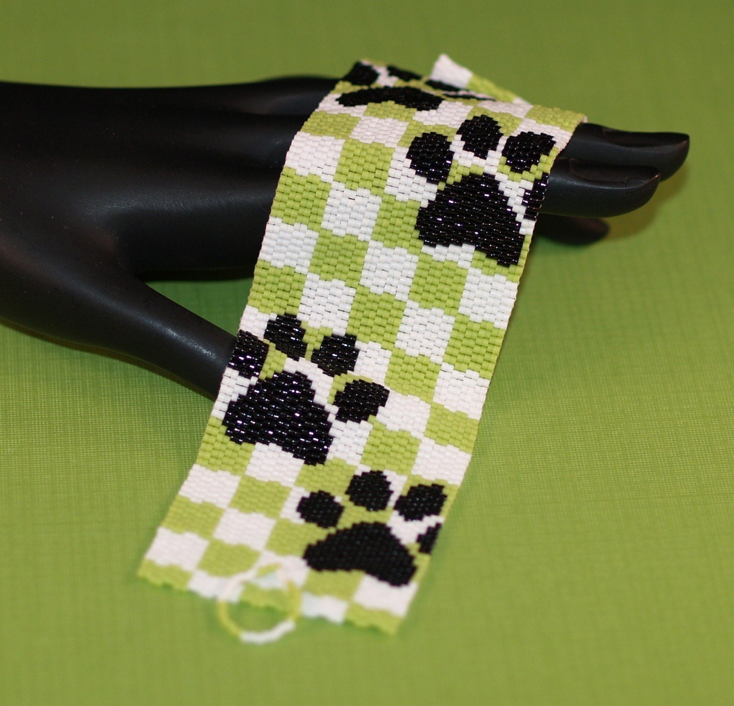 Cat Prints on a Lime Green Quilt - Peyote Bracelet / Cuff (3159)