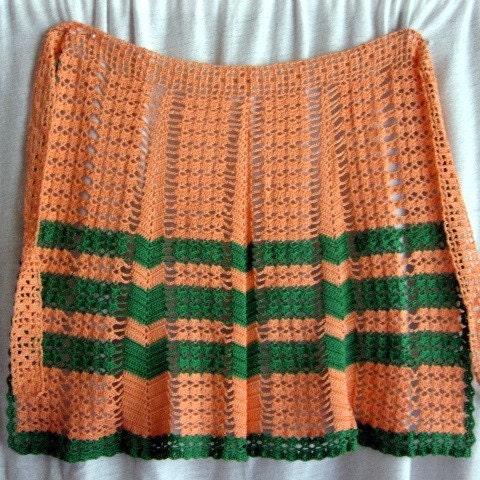 Vintage Crocheted Apron in SALMON PINK and GREEN