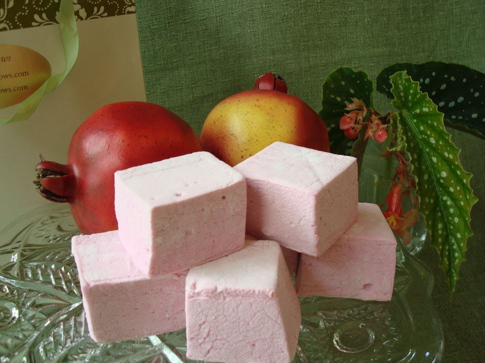 18 Gourmet Pomegranate Marshmallows