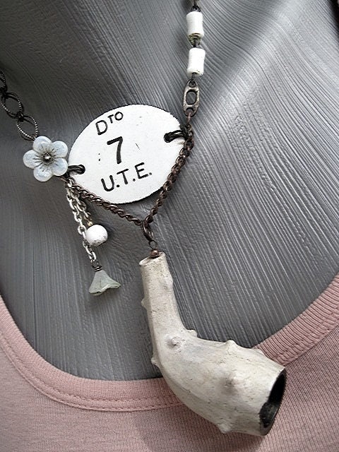 The Old Believers. Antique Clay Pipe Assemblage Neckware.