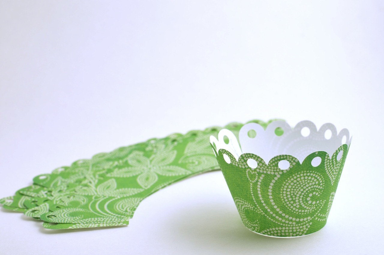 BOGO - Green Pattern - Cupcake Wrappers