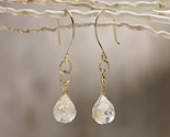 Gold and lemon quartz drop earring