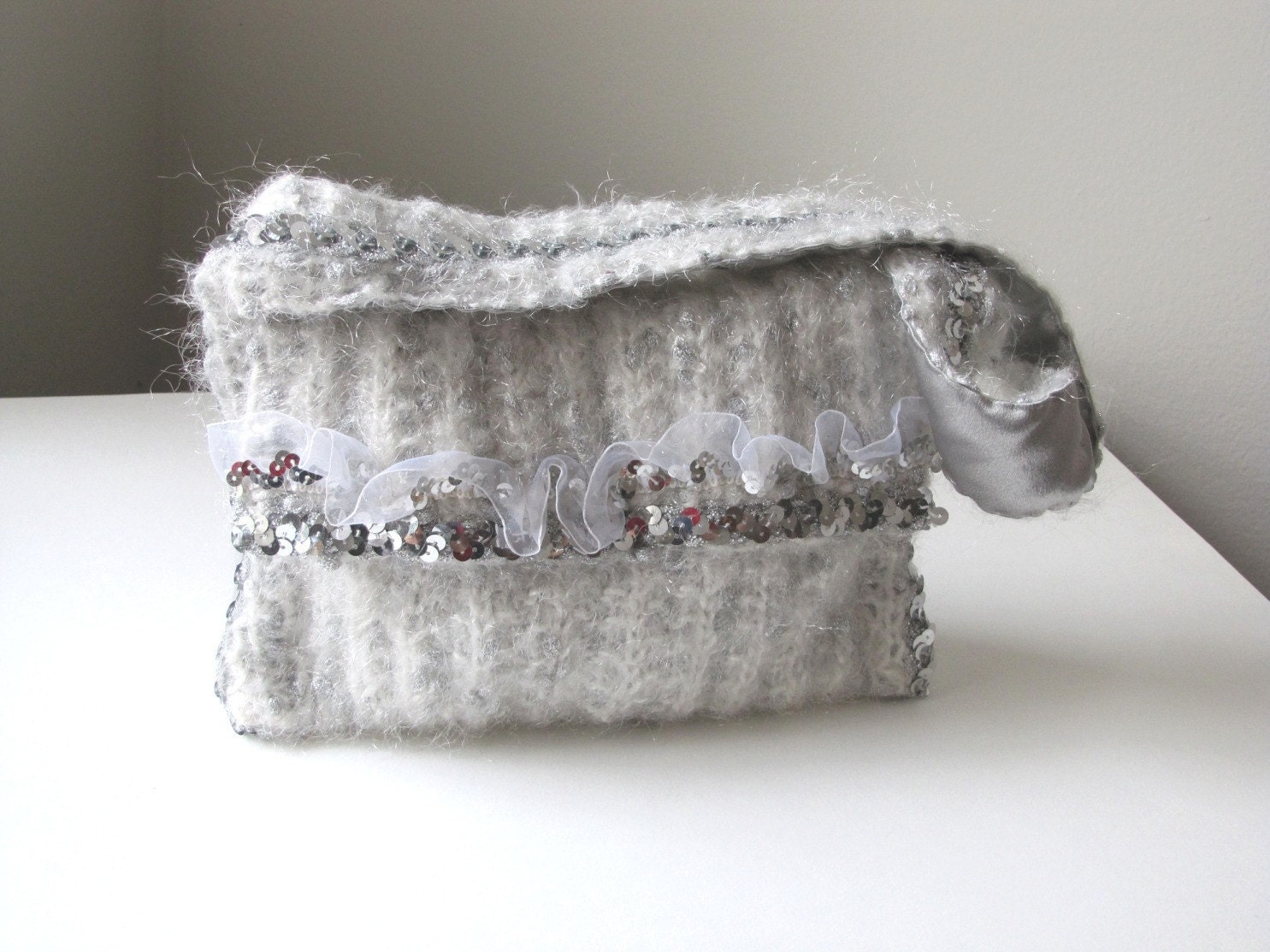Winter Wonderland Hand-knit Handbag/Shoulder Bag