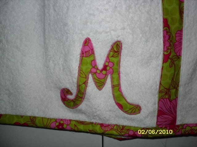 Spa Towel with applique in lime and hot pink