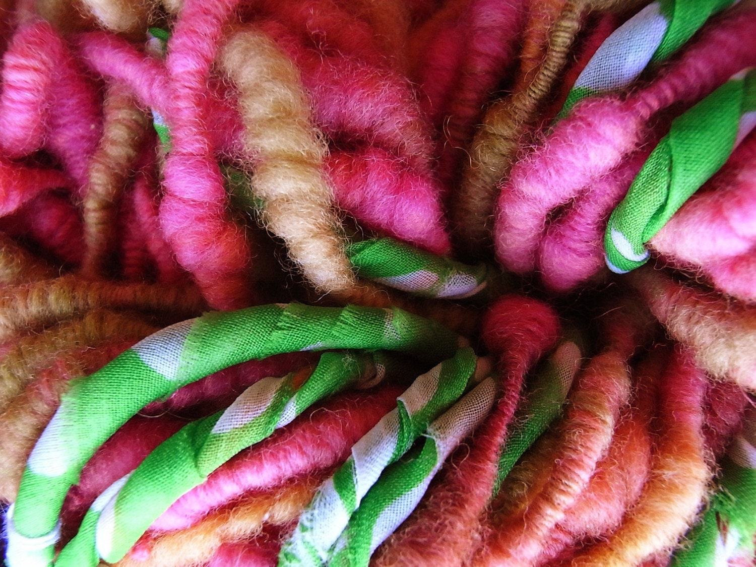 Imokuri super twist slub handspun yarn in vibrant pinks, oranges and khakis 100g (01 10 6)