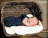 FREE SHIP (Babys Got the Blues).. adorable papoose / swaddler / cocoon / baby sack for parents and photographers