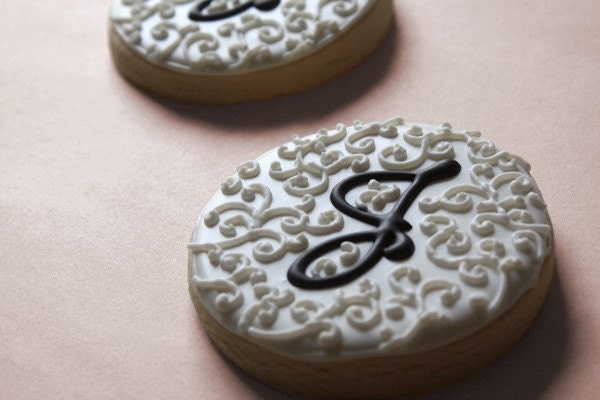 Hand Decorated Swirl Monogram Sugar Cookies // Wedding Favors // Bridal Shower // 3.75 EACH
