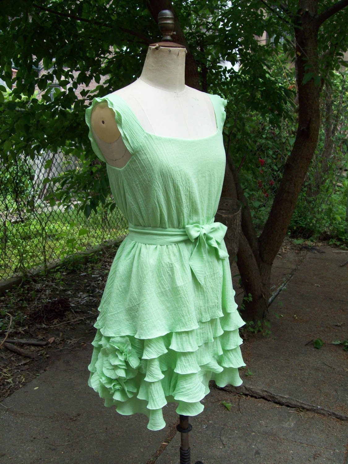cotton knee length short dress with corsage