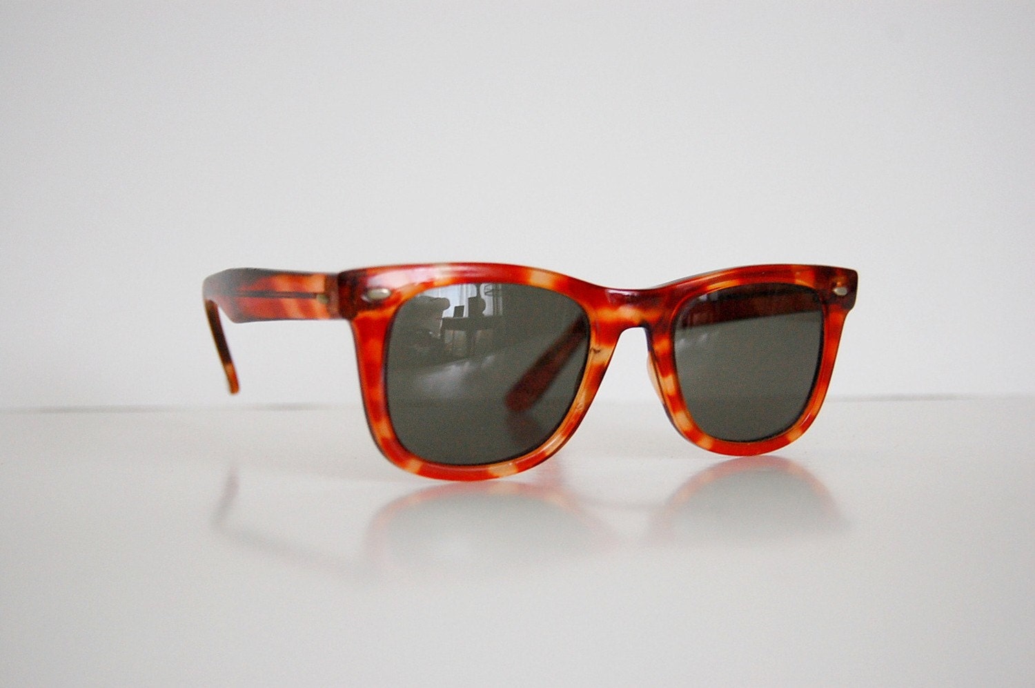 Vintage 1970s Tortoise-shell WAYFARER Sunglasses