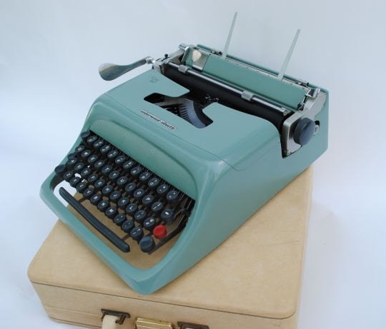 Beautiful Working 1950s Olivetti Underwood Studio 44 Typewriter Serviced
