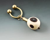 Key Ring - Natural Seed from the Amazon Rainforest and Brass - Eco Friendly