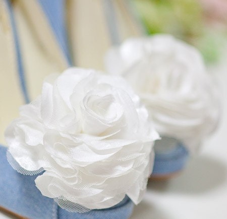White Satin with Tulle flowers Shoe clips