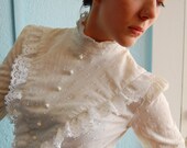 Vintage 1970s White Boho Hippie Prairie Maxi Dress with Lace Details - Size XS/Small