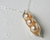 Trio Pearls in Silver Peapod, 999 Pure Silver, 6mm Swarovski Pearls in Peach color, with 18-inch Flat Cable Chain