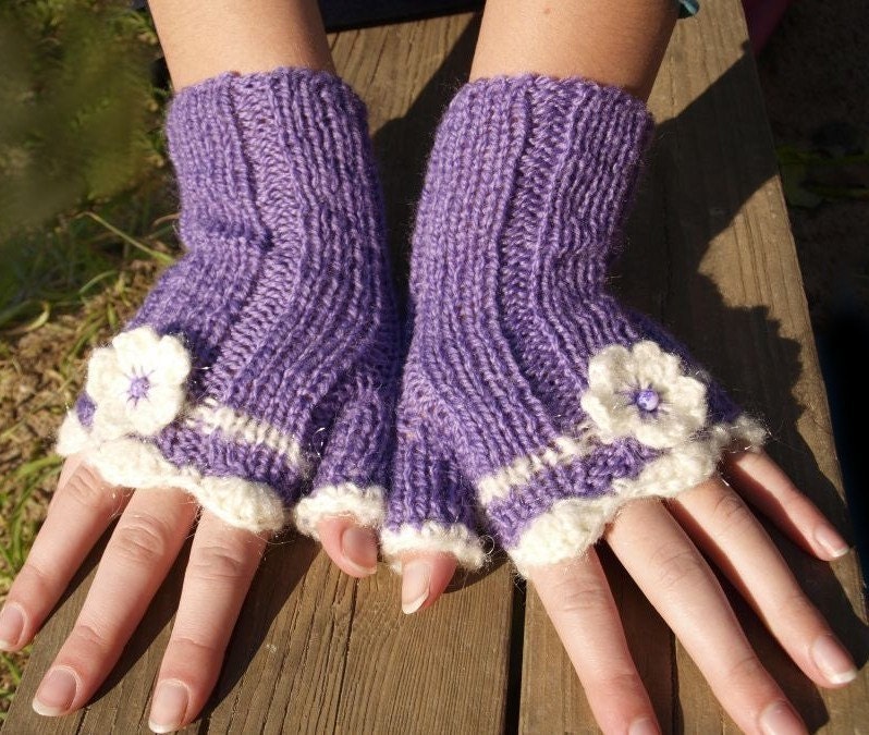 Fingerless gloves, mittens, purple and white - REGULAR SIZE- hand braids knitted , with flowers - For every purchase a surprise