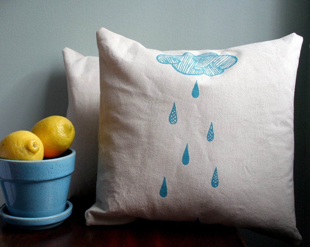 Rain Cloud. Pillow in Natural Cotton Canvas.