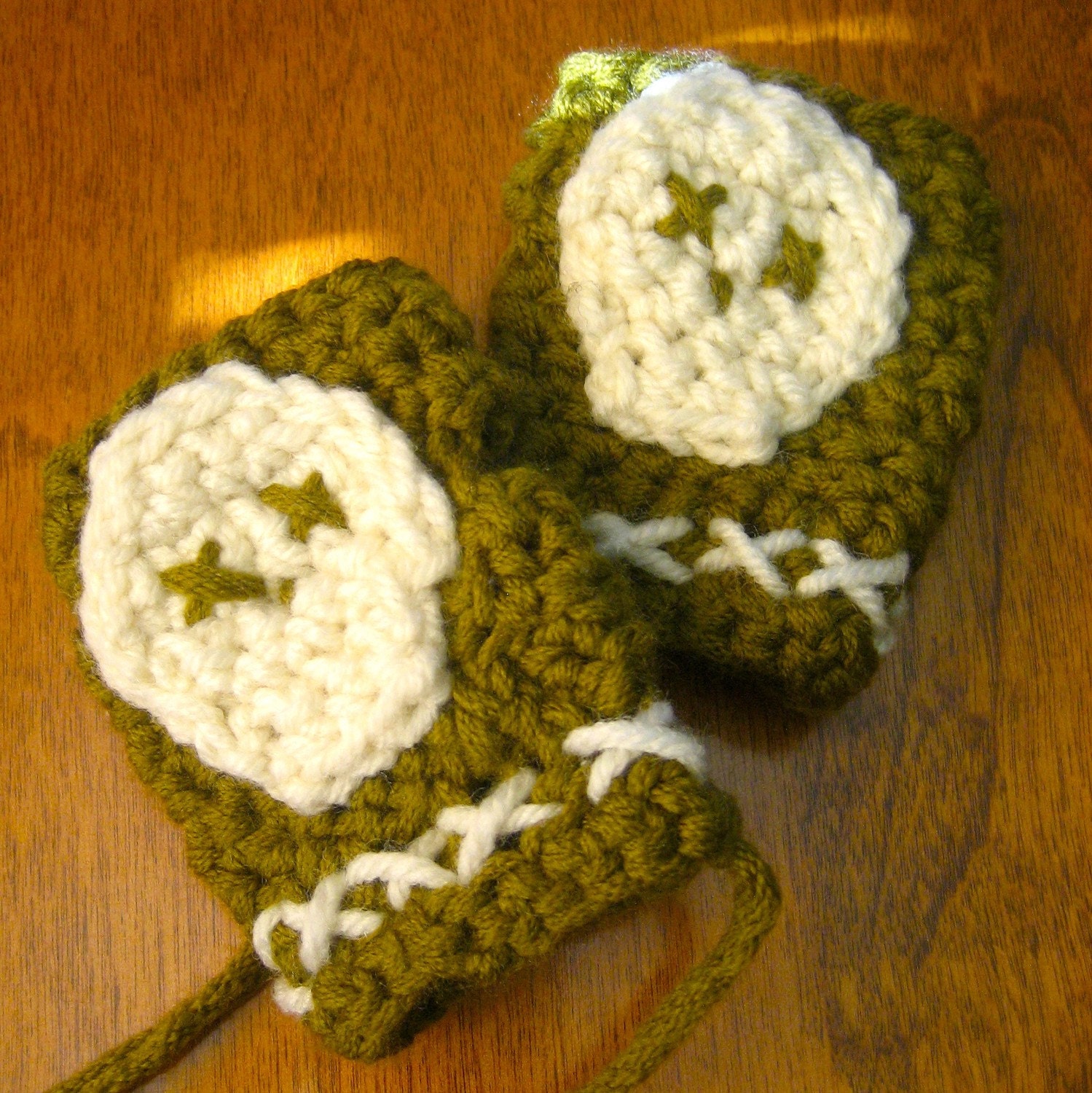 X Marks the Spot fingerless Baby Boy Mittens in Olive&Cream