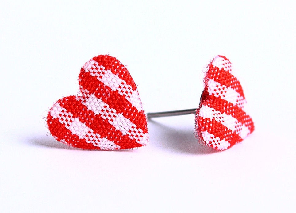 Red and white plaid padded heart fabric stud earrings