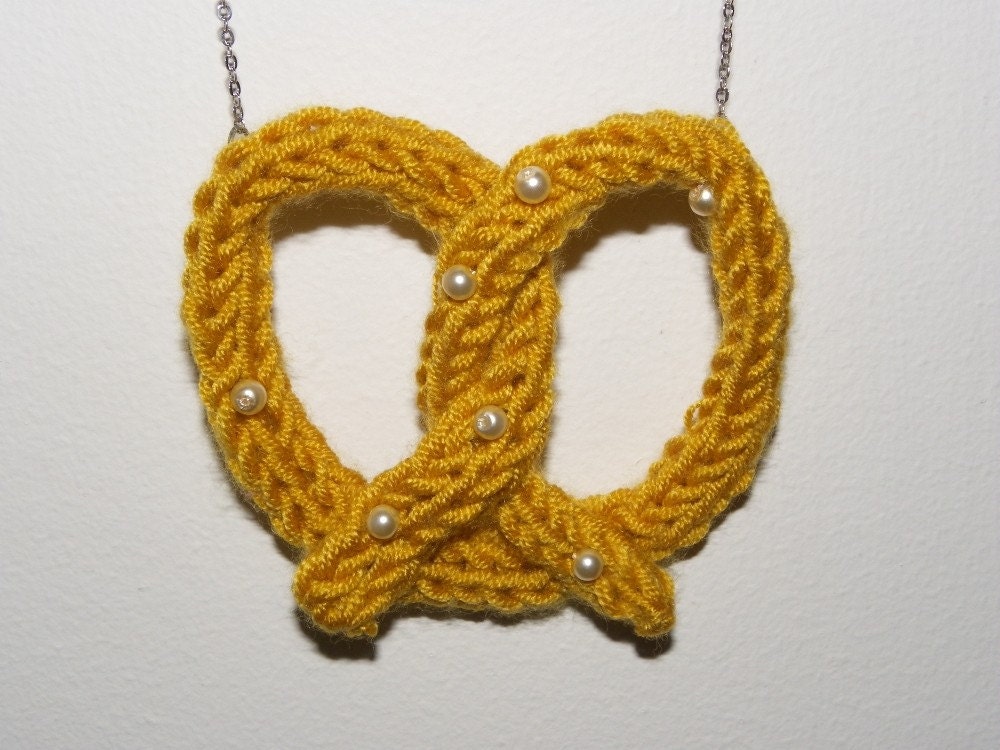 Fun Kitsch Knitted Pretzel Necklace