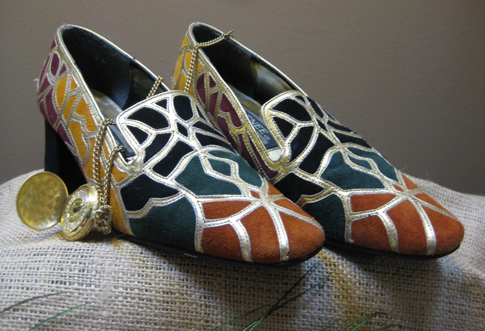 Vintage Ladies 6M Muticolored Suede Shoes