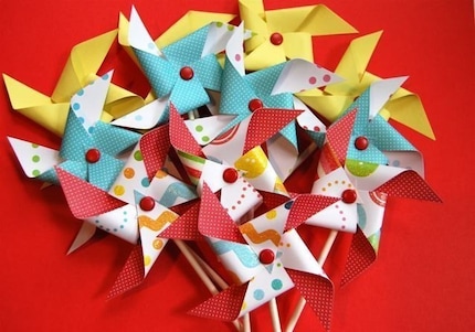 Cute as a Button in Primary Pinwheels for Cupcakes (12)