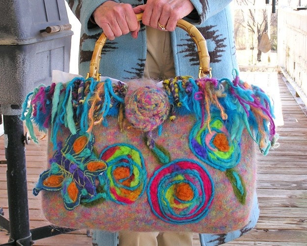 Craft Ideas Etsy on Sneaking Out The Window   Fantabulus Felted Wool Handbag