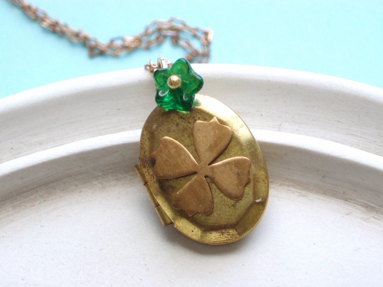Four Leaf Clover - Vintage Shamrock Locket Necklace