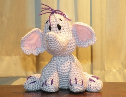 PDF - Heffalump Lumpy the elephant friend of Winnie the Pooh - 8 inches amigurumi doll crochet pattern. Available in English or Spanish language