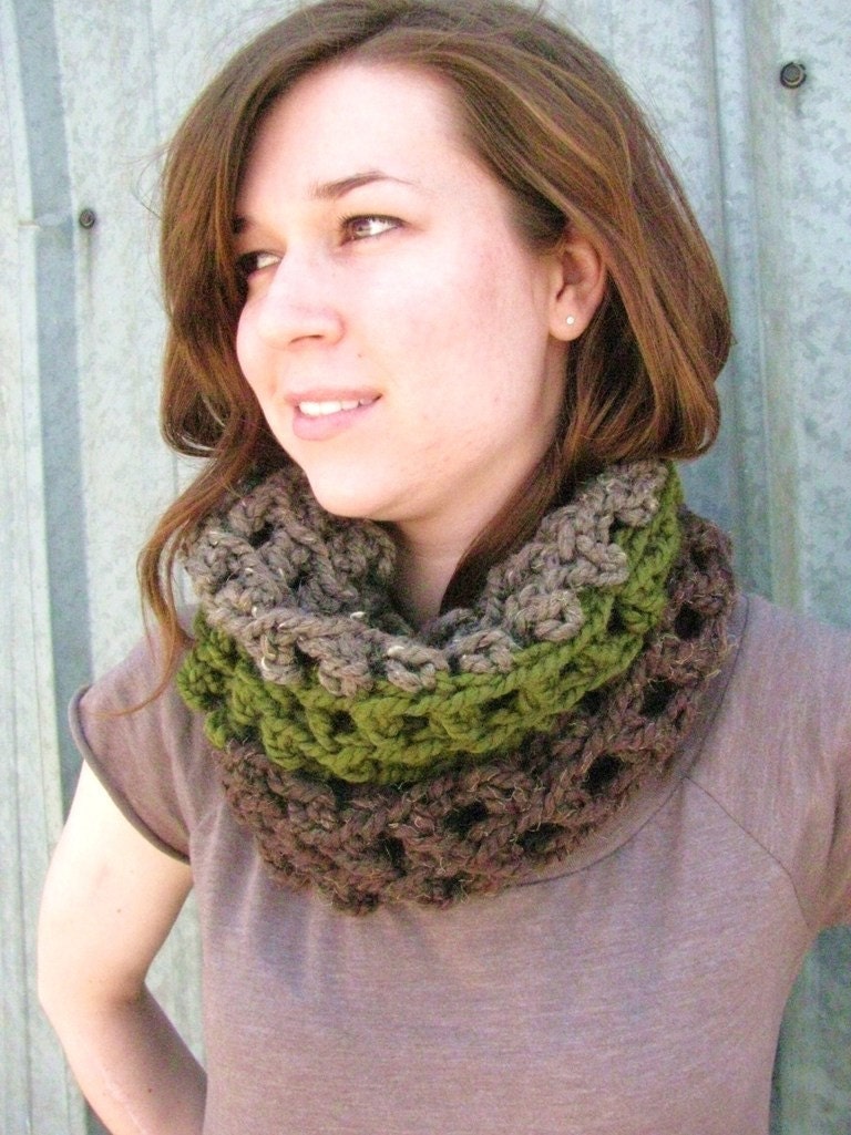 Thick Three Color Cowl