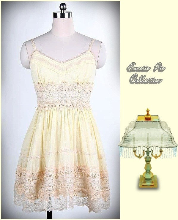 Vintage Deadstock Victorian style  pale yellow lace swing dress