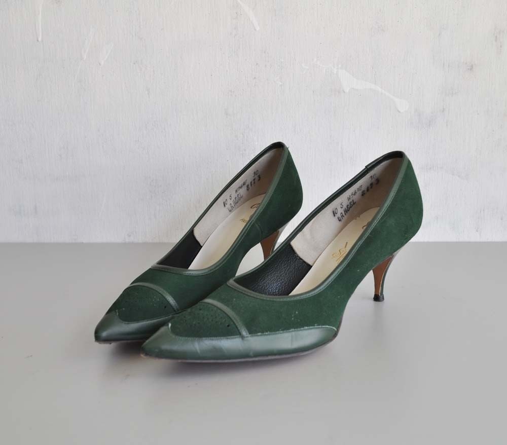 Vintage 50s PINE GREEN Suede Heels by MariesVintage on Etsy Sexy 50s pumps 