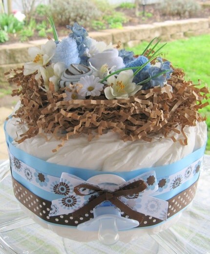 Blue and Brown Baby Sock Bouquet
Diaper Cupcake (shower gift/table centerpiece)