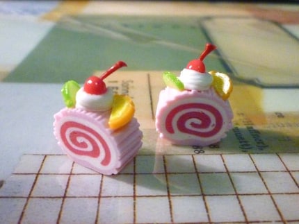 Strawberry Roll Cake Earrings