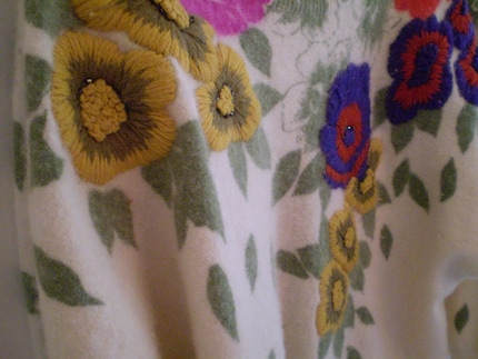 1950s Creme Sweater with Embroidered Flowers