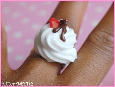 Chocolate Drizzled Cream Ring