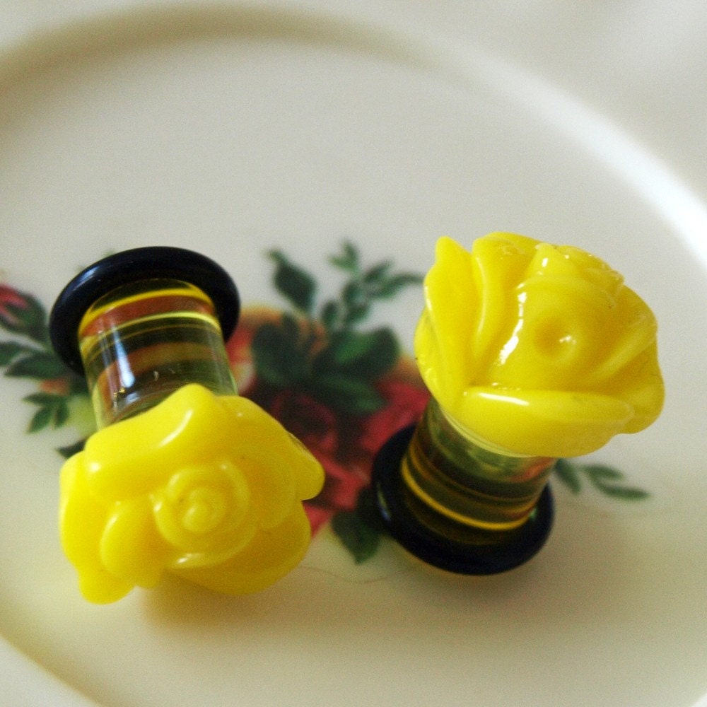 These adorable little gauged studs look beautiful yellow roses!