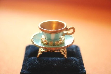 SPECIAL EDITION Alice In Wonderland teacup bling ring