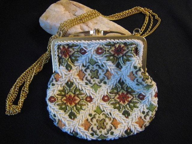 BROCADE BEAUTY-Perfect Party Purse