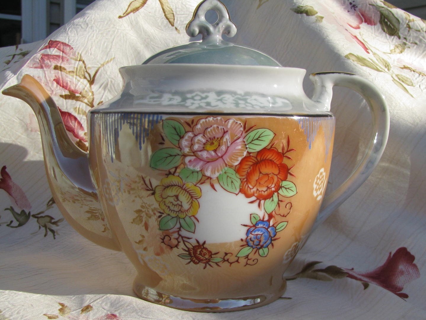 Vintage 1930's Chikaramachi Lusterware Teapot