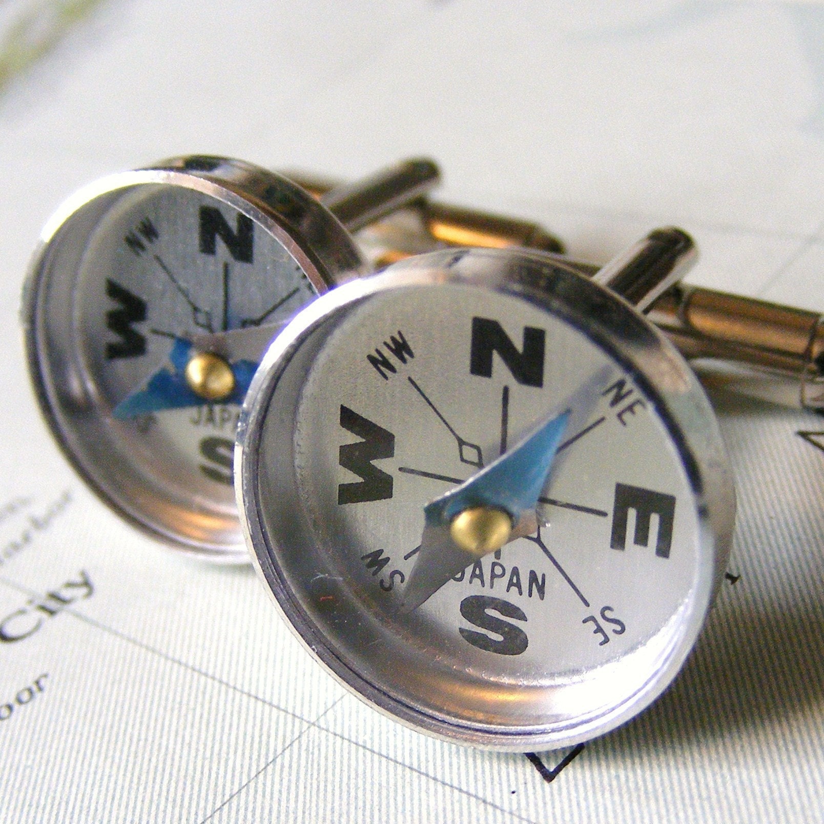 ON YOUR WAY compass cuff links