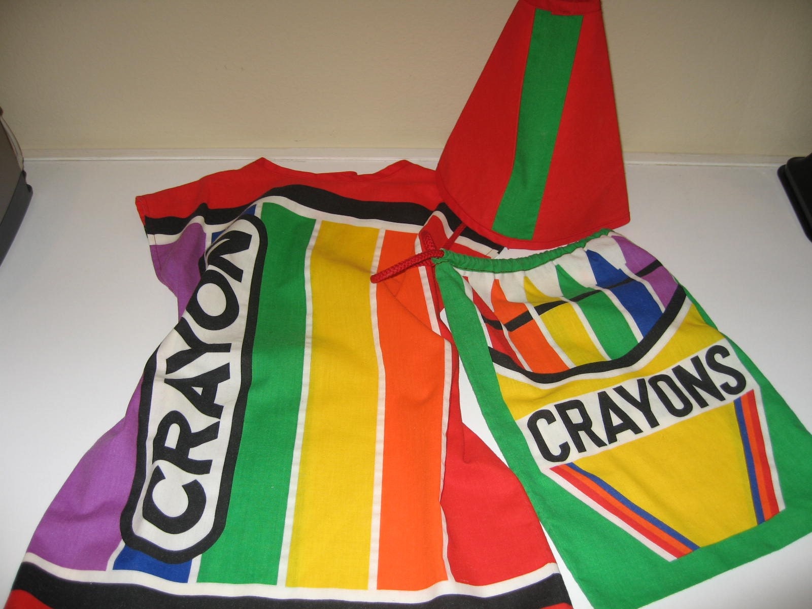 70's Crayola Childs Costume with bag and hat Adorable Halloween Outfit Dress Up