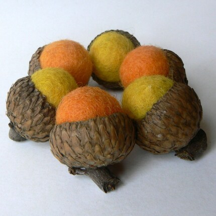 Six Halloween Acorns - Orange and Yellow Felted Acorns.