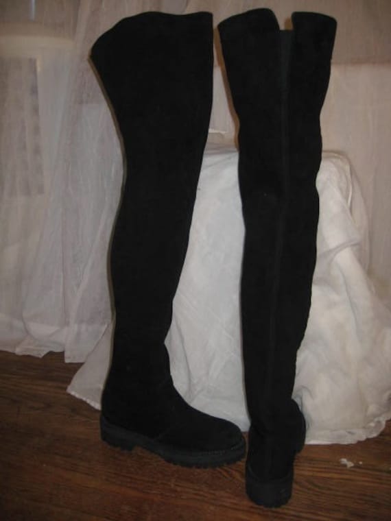 Holiday Sale Prices Slashed -- Vintage 80s Thigh High Pirate Boots UK Made