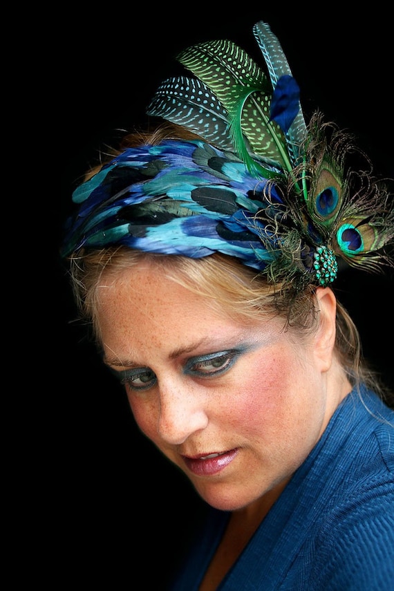 But I couldn't find many inspirational ideas peacock themed weddings and so