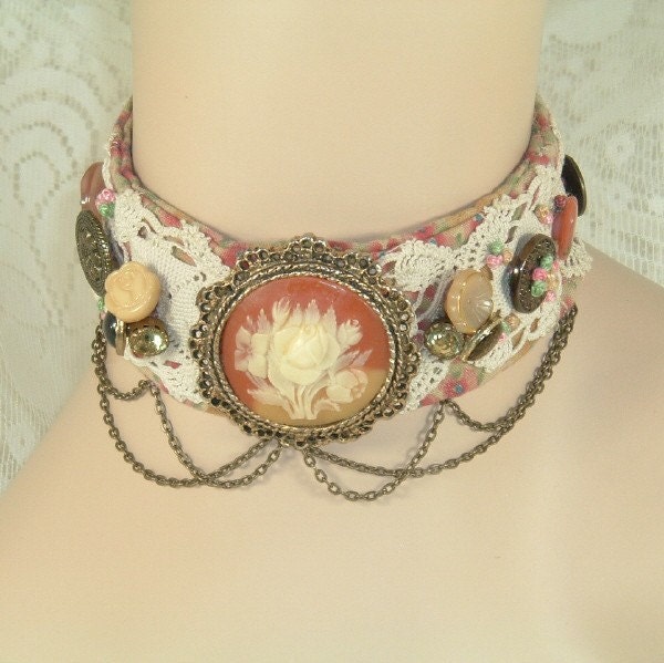 Cameo and Old Lace Vintage Button Choker