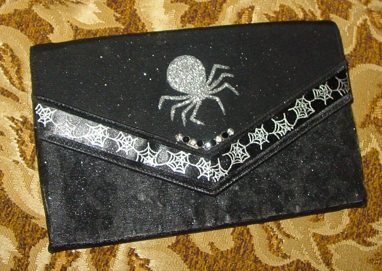 HANDMADE HALLOWEEN black spider purse EVERY WITCH NEEDS one