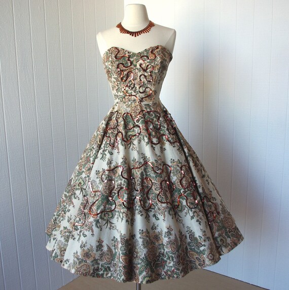 vintage 1950s dress bombshell pin-up girl cotton full circle skirt dress with sequins  ... twirling in circles  -featured item-